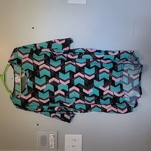 𝅺LULAROE geometric print tunic top dress size XL